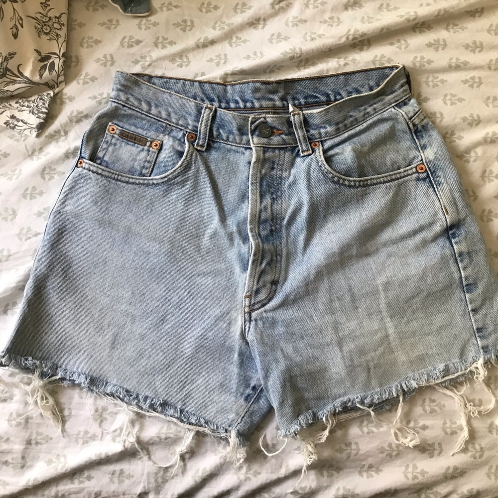 Vintage Calvin Klein High-Waisted Jean shorts